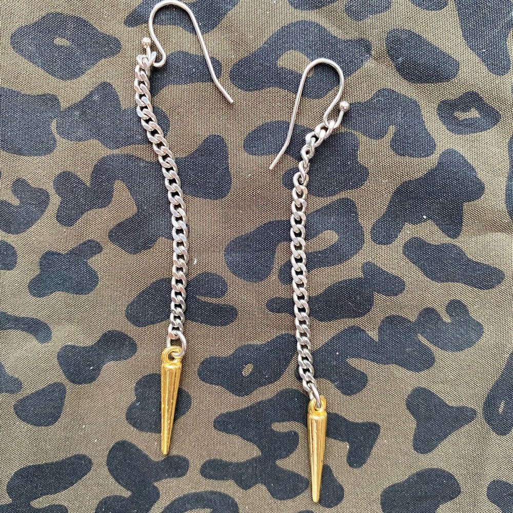 Spike dangle earrings